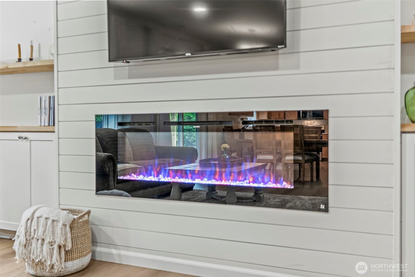 26 Marina Drive , Cathlamet, WA 98612