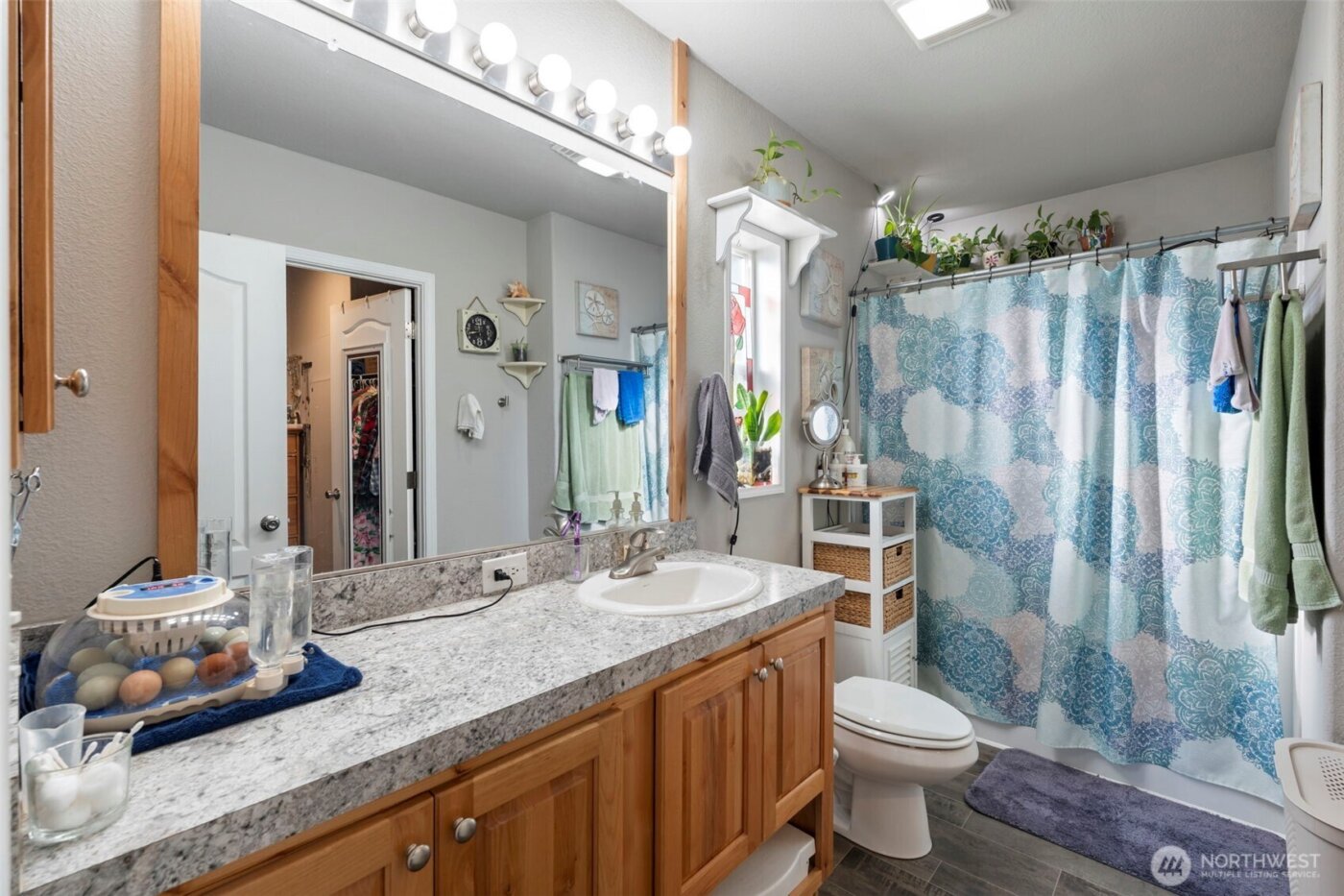 131 Silverthistle Road , Winlock, WA 98596