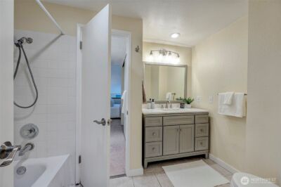 13872 NE 60th Way #114, Redmond, WA 98052 - Photo 16