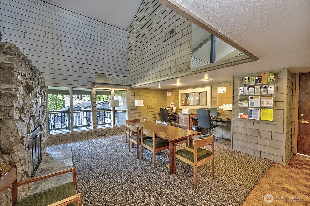 13872 NE 60th Way #114, Redmond, WA 98052