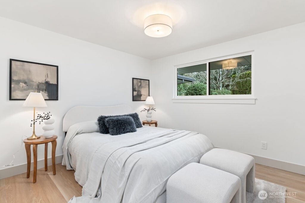 16858 76th Avenue W, Edmonds, WA 98026