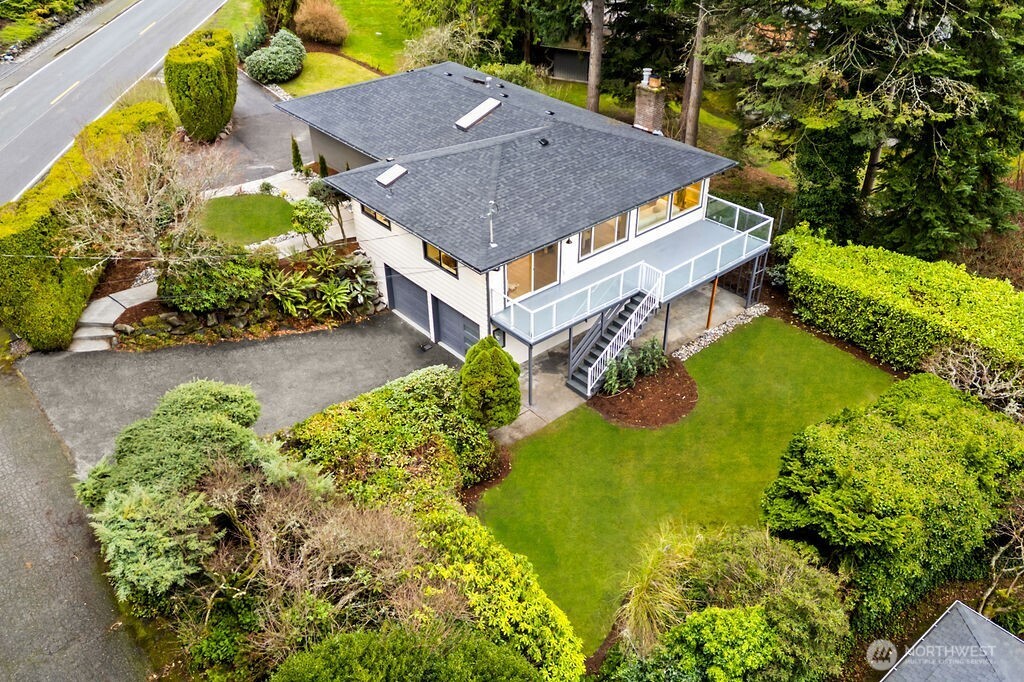 16858 76th Avenue W, Edmonds, WA 98026