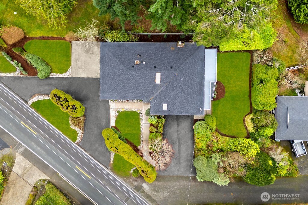 16858 76th Avenue W, Edmonds, WA 98026