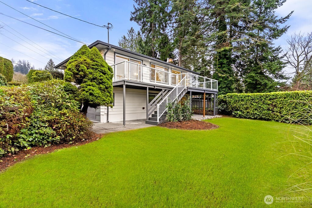 16858 76th Avenue W, Edmonds, WA 98026