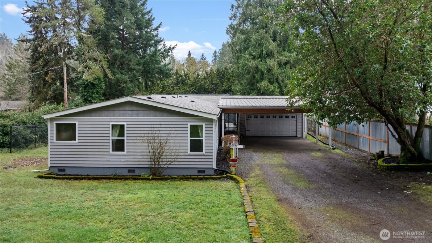 6827 Holmes Island Road SE, Lacey, WA 98503
