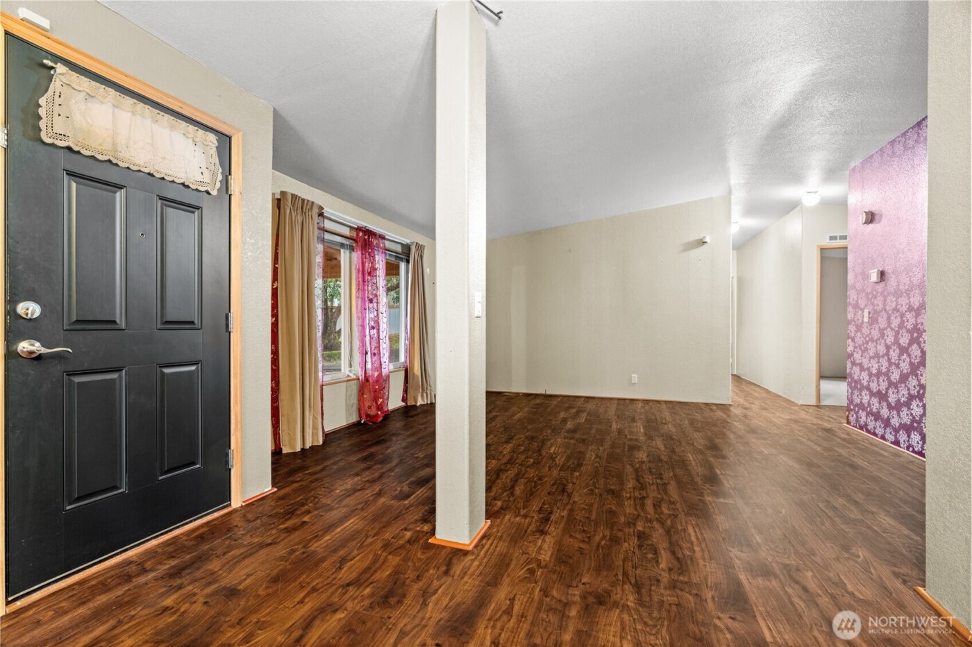 6827 Holmes Island Road SE, Lacey, WA 98503