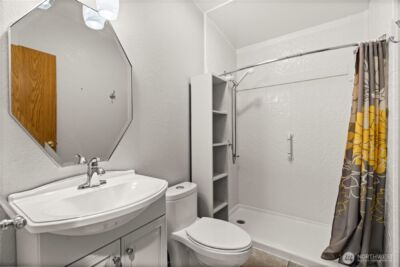 6827 Holmes Island Road SE, Lacey, WA 98503 - Photo 28