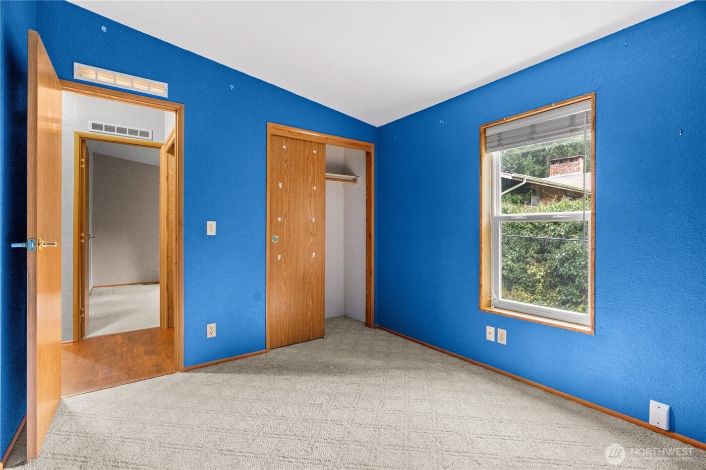 6827 Holmes Island Road SE, Lacey, WA 98503