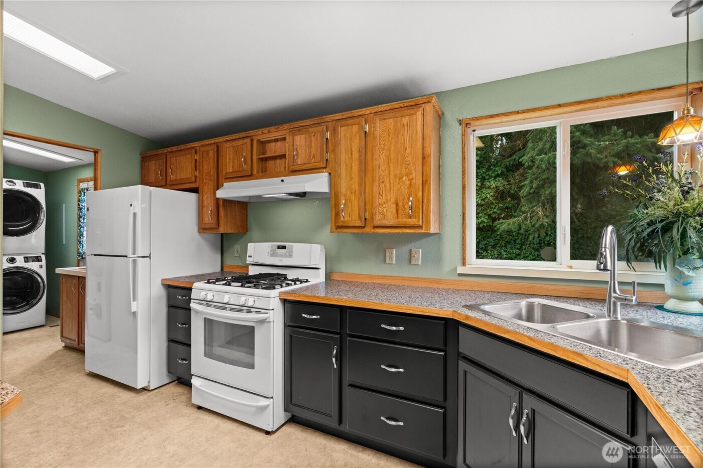 6827 Holmes Island Road SE, Lacey, WA 98503