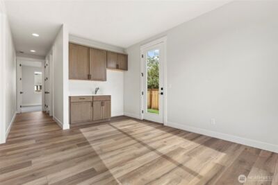 14324 14th Avenue Ct E, Tacoma, WA 98445 - Photo 8