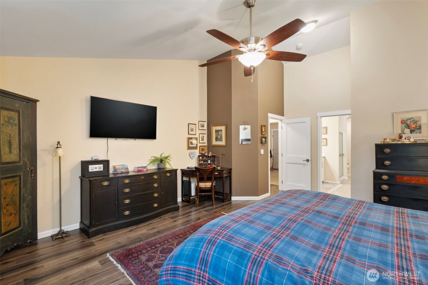 10278 NE Shore Drive , Indianola, WA 98342