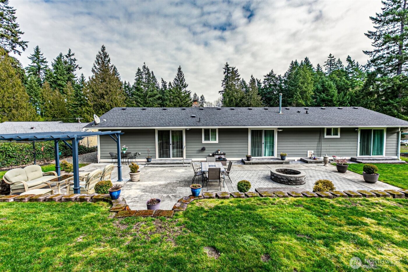 3614 West Tapps Drive E, Lake Tapps, WA 98391