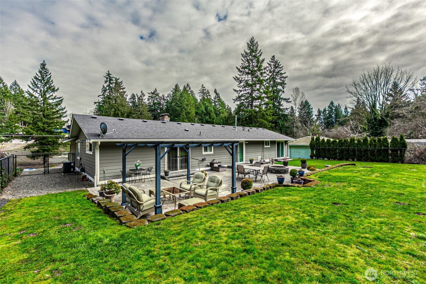3614 West Tapps Drive E, Lake Tapps, WA 98391
