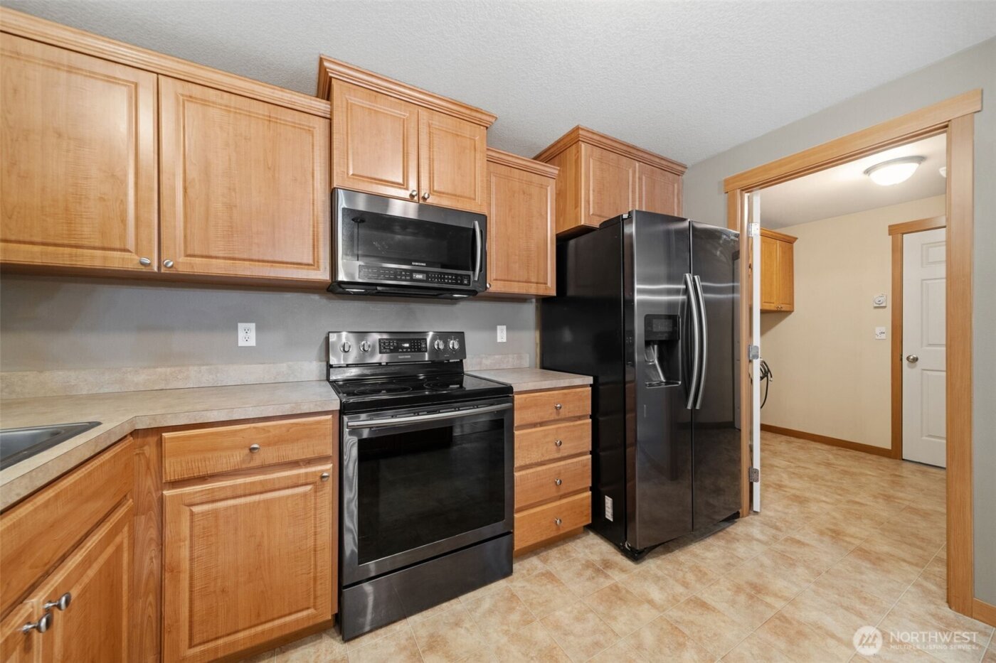 321 ROLLINGWOOD Road , Kelso, WA 98626