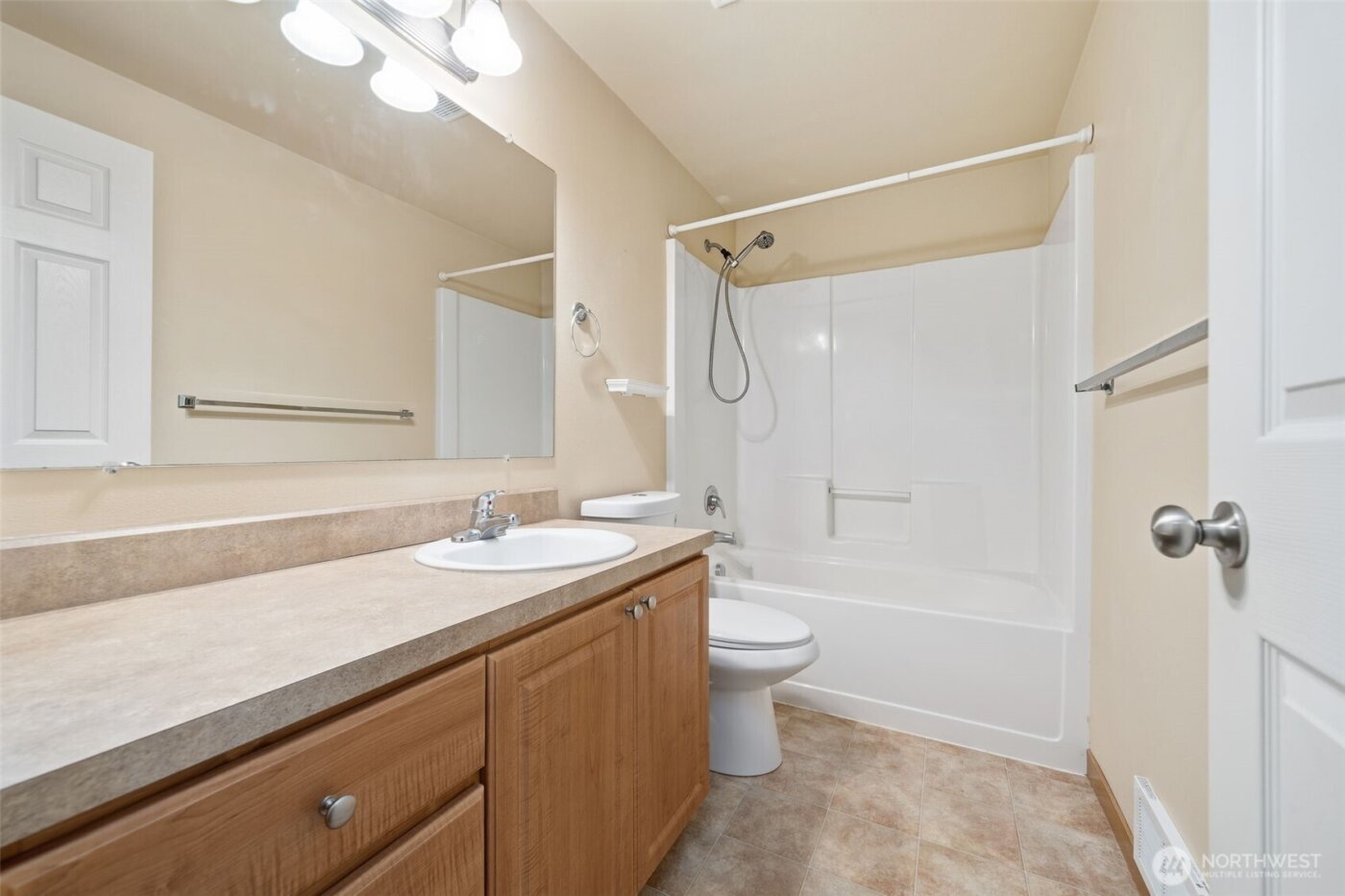 321 ROLLINGWOOD Road , Kelso, WA 98626