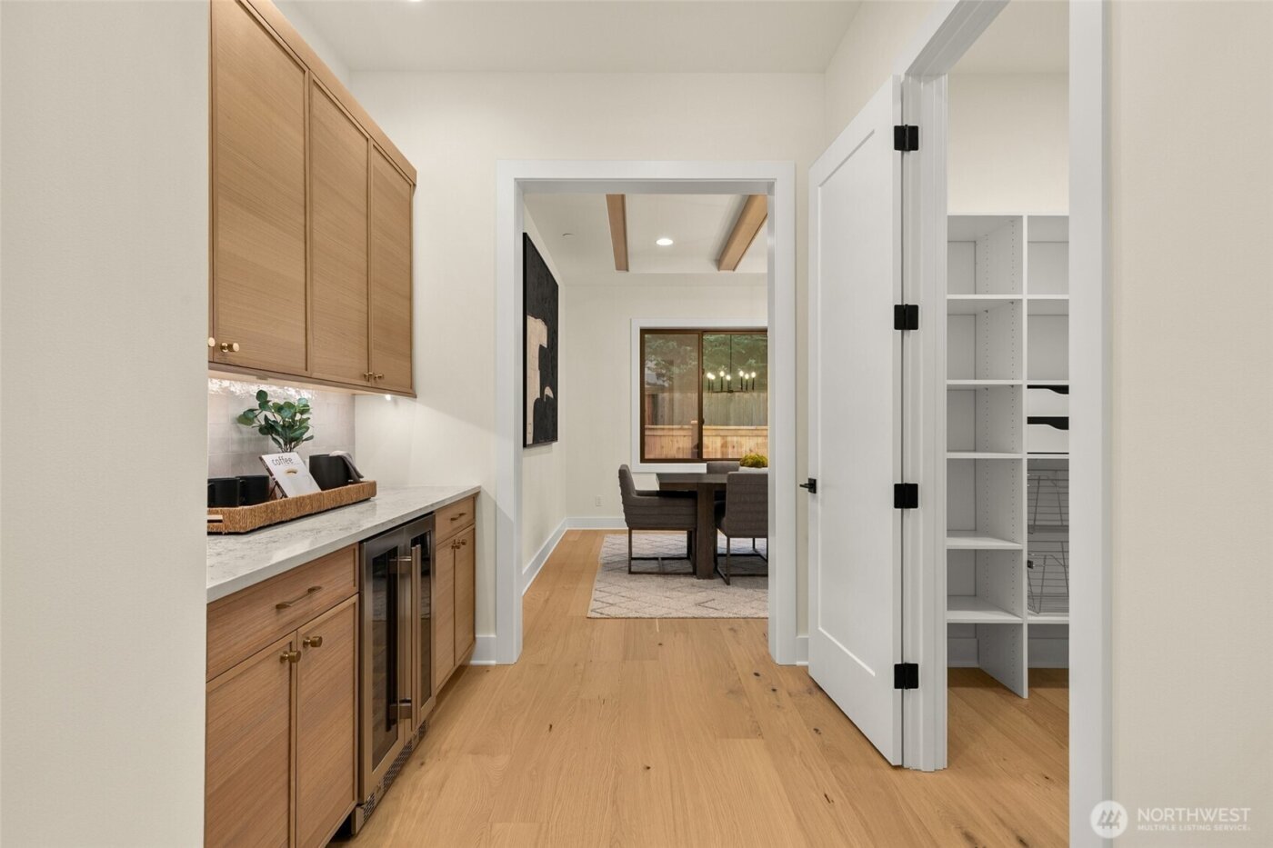 836 130th Avenue NE, Bellevue, WA 98005