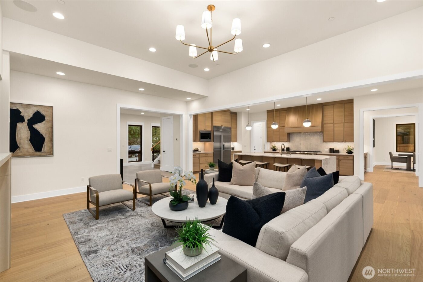 836 130th Avenue NE, Bellevue, WA 98005