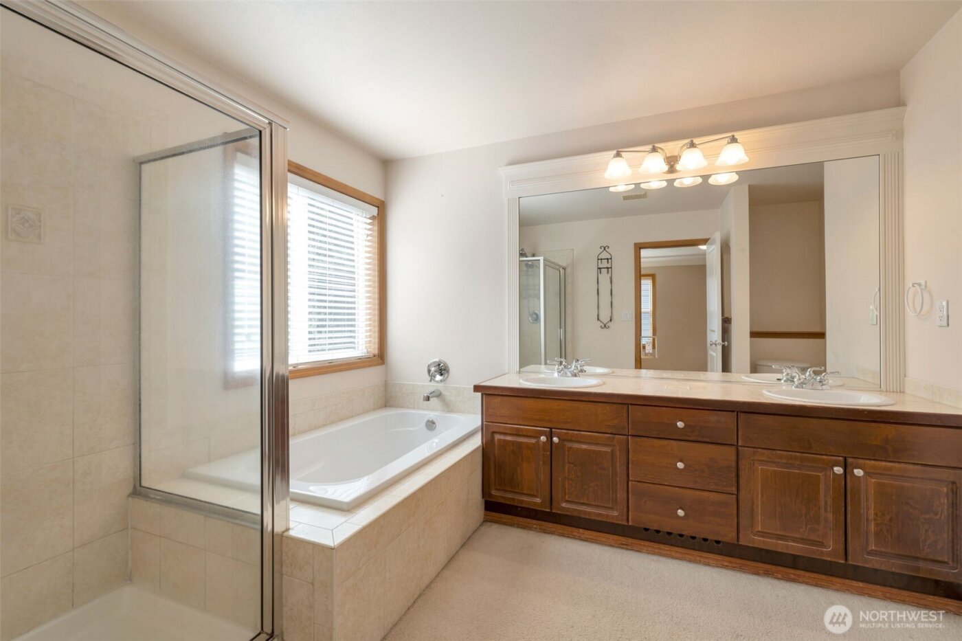 2530 10th Street SW, Puyallup, WA 98373