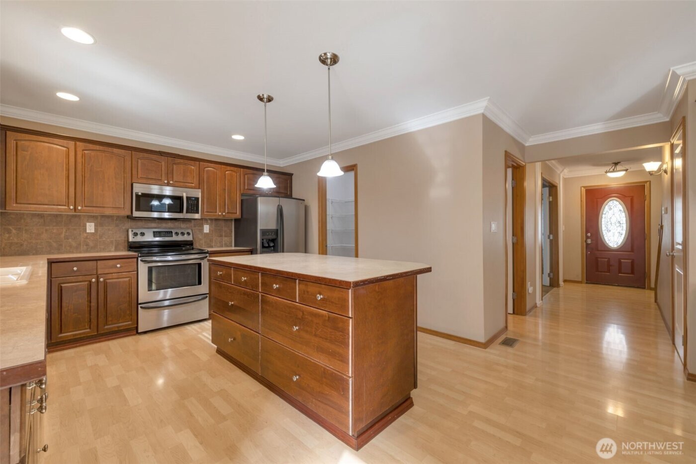 2530 10th Street SW, Puyallup, WA 98373