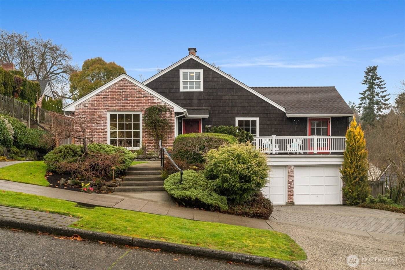 4812 NE 42nd Street , Seattle, WA 98105