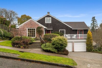 4812 NE 42nd Street , Seattle, WA 98105