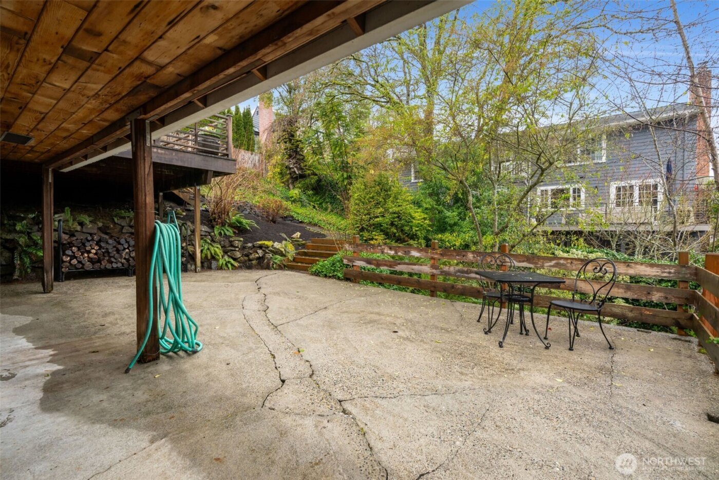 4812 NE 42nd Street , Seattle, WA 98105