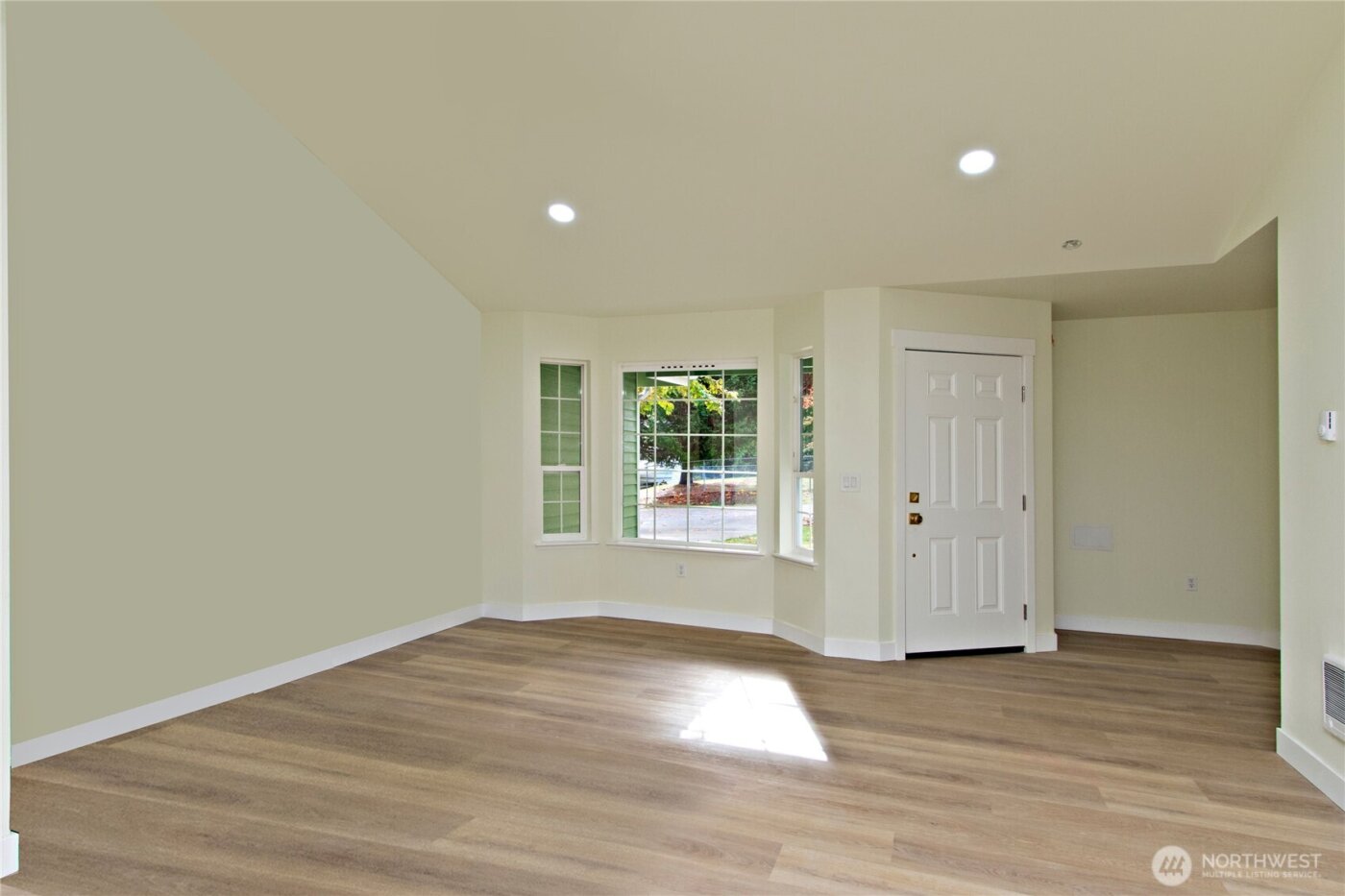 6417 E Michigan Street , Port Orchard, WA 98366