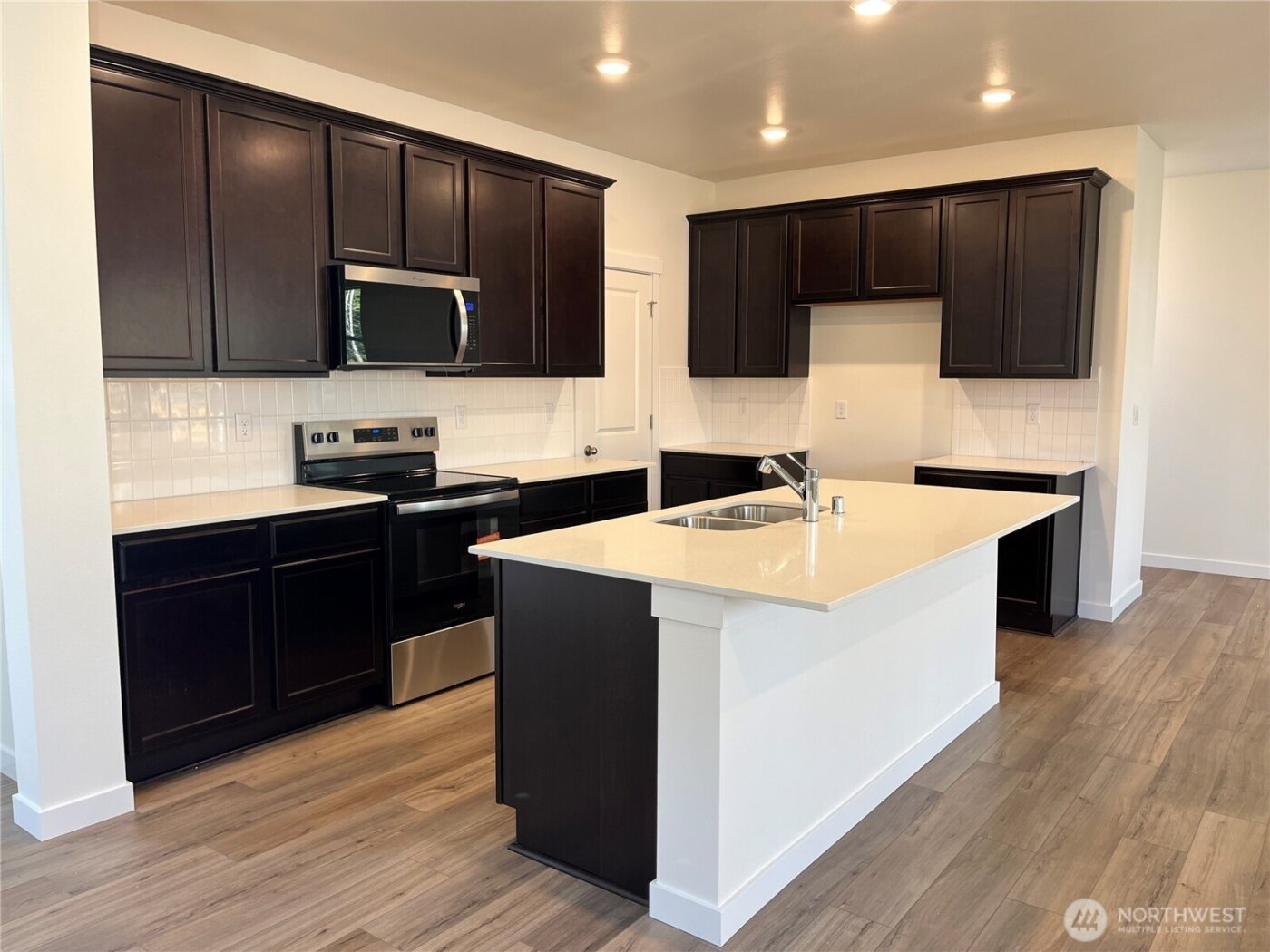 1972 NW Meadowview Drive #4, Poulsbo, WA 98370