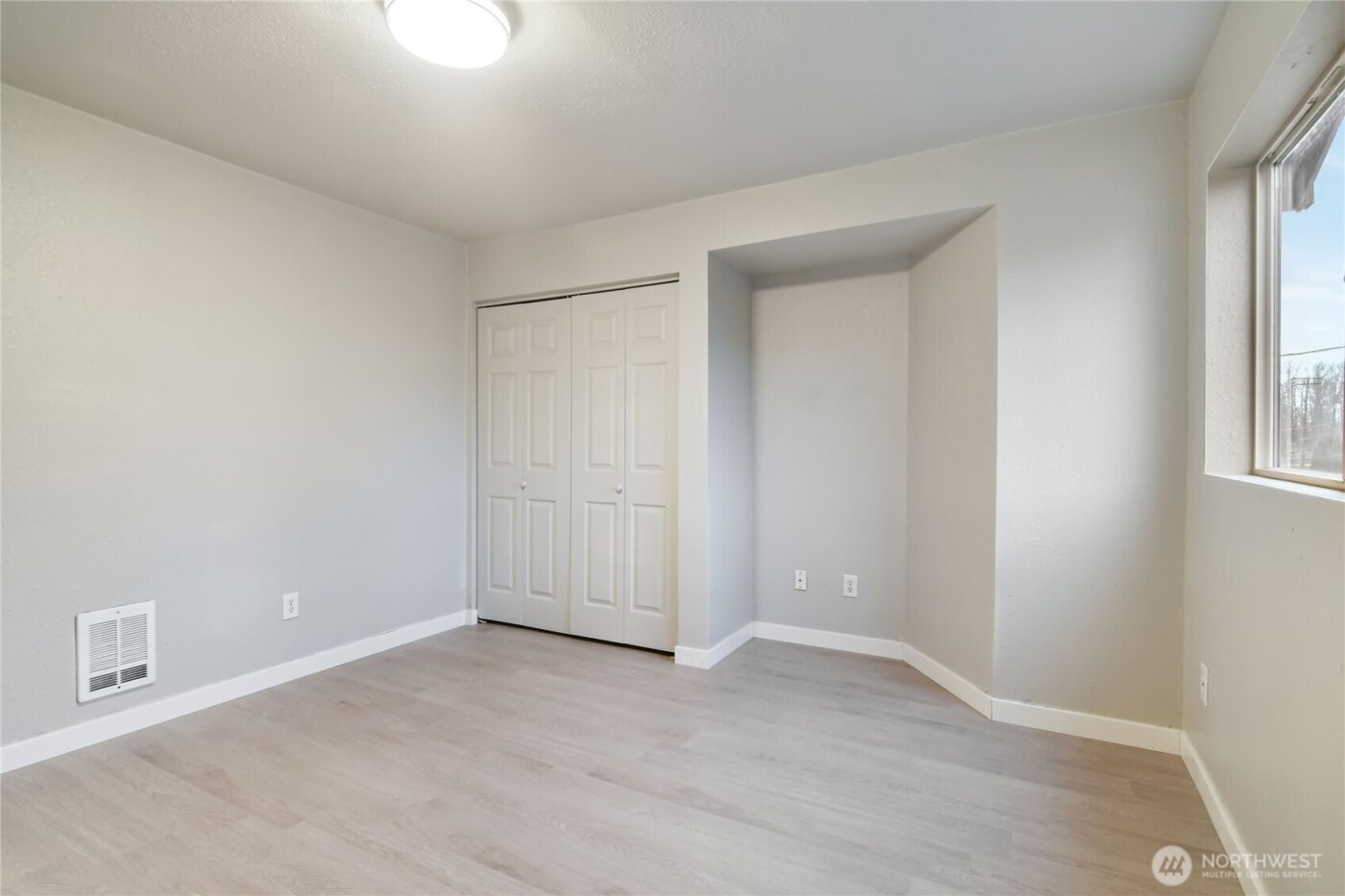 122 S Baker Street , Mount Vernon, WA 98273