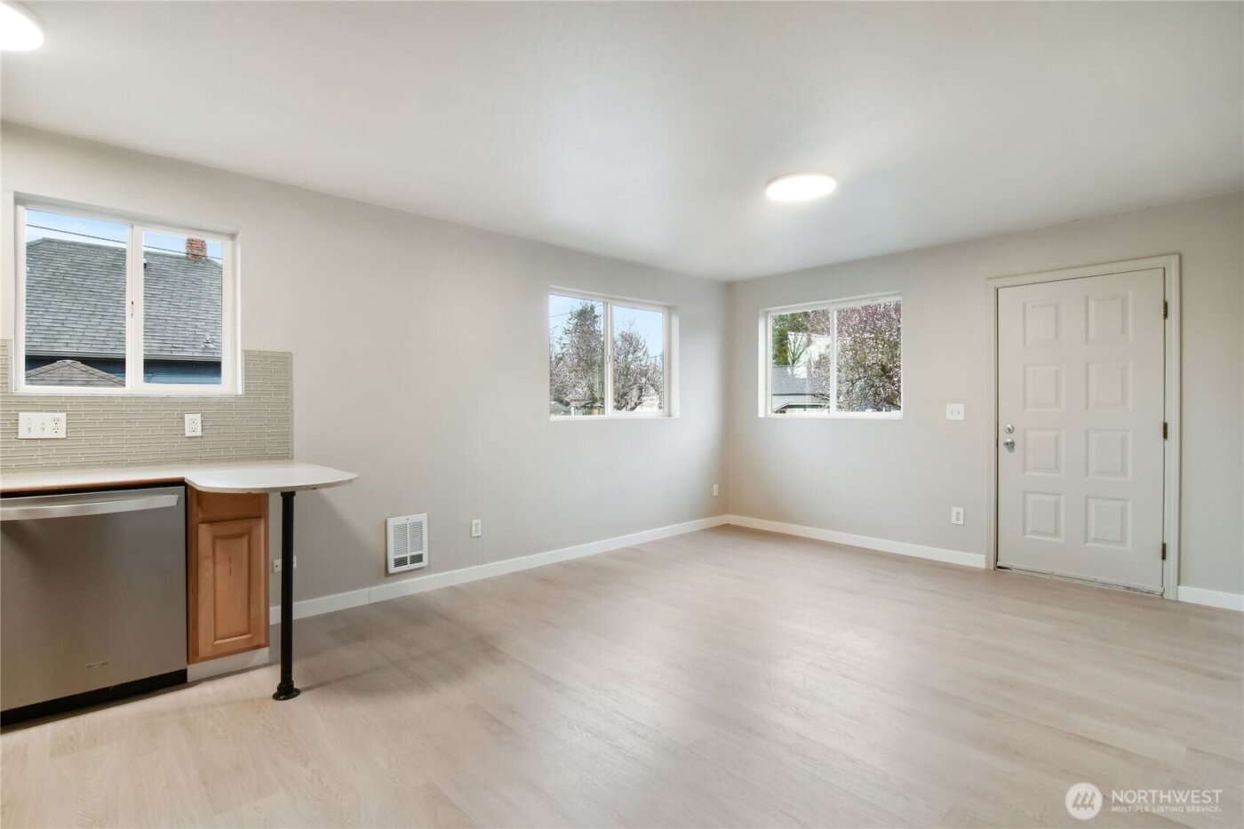 122 S Baker Street , Mount Vernon, WA 98273