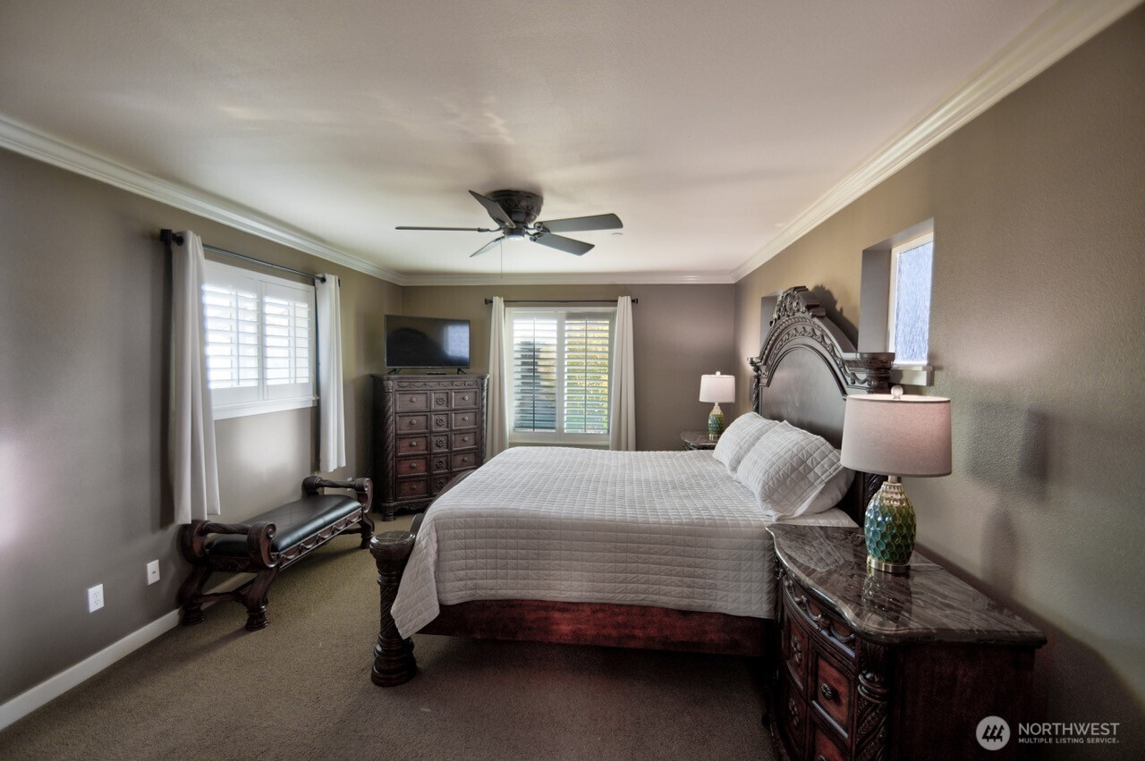 3172 Sheaser Way , Dupont, WA 98327