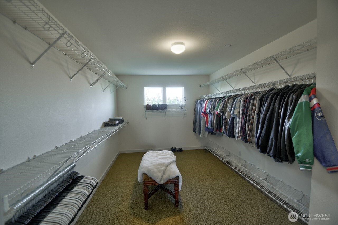 3172 Sheaser Way , Dupont, WA 98327