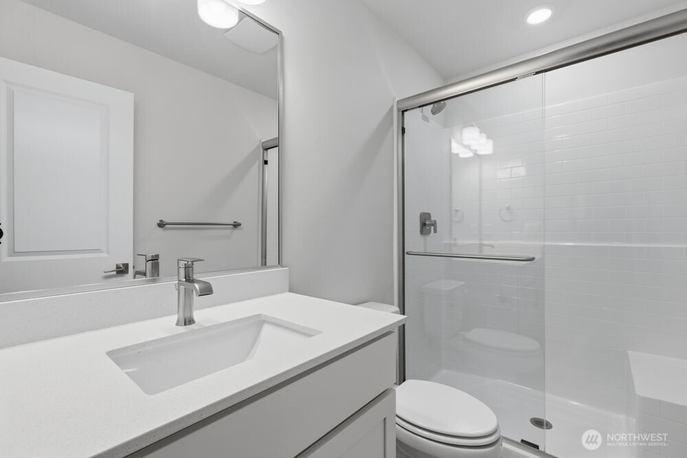 13210 NE 127th Way #E, Kirkland, WA 98034