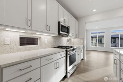13210 NE 127th Way #E, Kirkland, WA 98034 - Photo 3