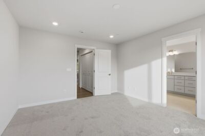 13210 NE 127th Way #E, Kirkland, WA 98034 - Photo 8