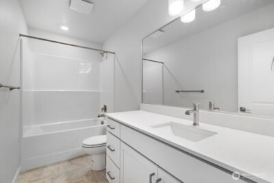 13210 NE 127th Way #E, Kirkland, WA 98034 - Photo 10
