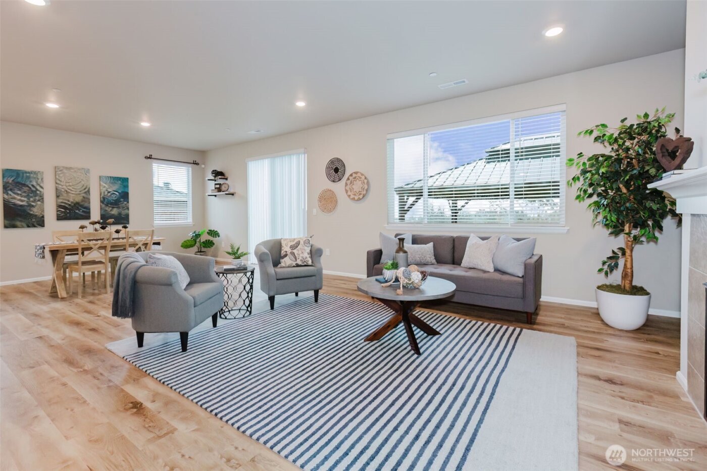 916 Baker Heights Loop , Bremerton, WA 98312