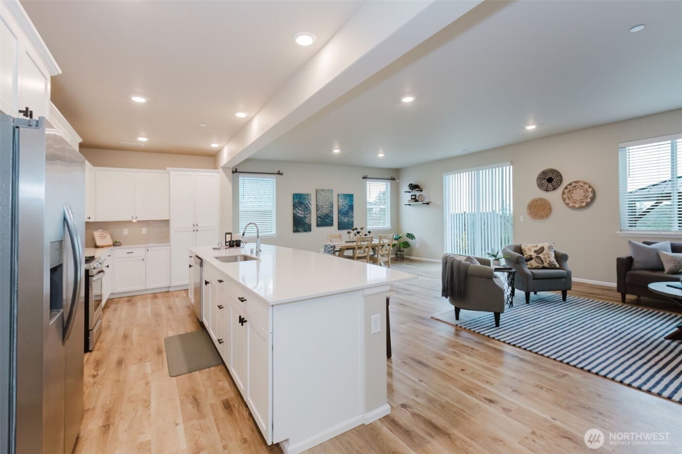 916 Baker Heights Loop , Bremerton, WA 98312