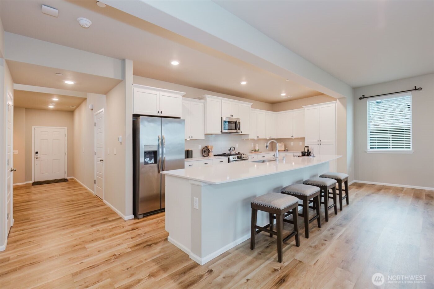 916 Baker Heights Loop , Bremerton, WA 98312