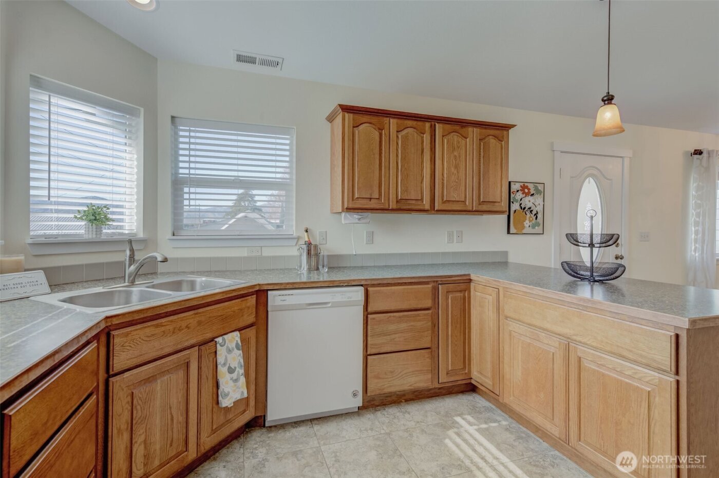 225 N Nile Avenue , East Wenatchee, WA 98802