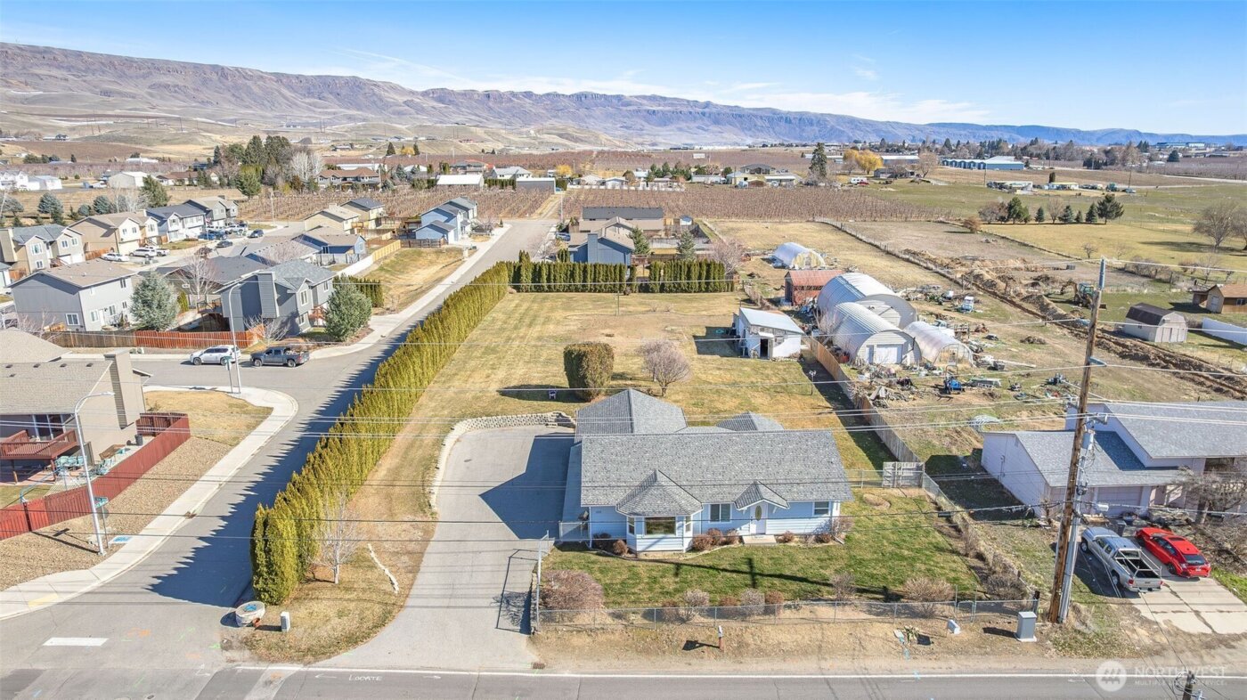 225 N Nile Avenue , East Wenatchee, WA 98802