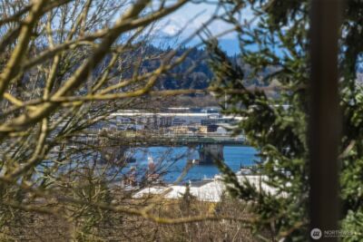 4243 Palatine Avenue N, Seattle, WA 98103 - Photo 12