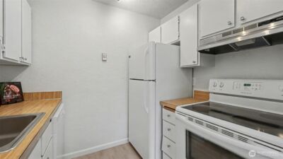 421 Wells Avenue S, Renton, WA 98057 - Photo 13