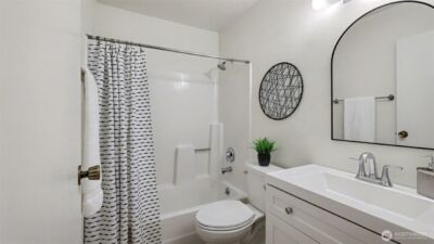 421 Wells Avenue S, Renton, WA 98057 - Photo 16