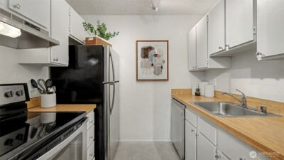 421 Wells Avenue S, Renton, WA 98057 - Photo 23