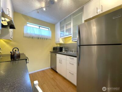 421 Wells Avenue S, Renton, WA 98057 - Photo 31