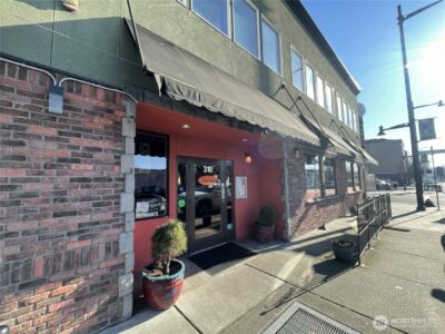421 Wells Avenue S, Renton, WA 98057 - Photo 37