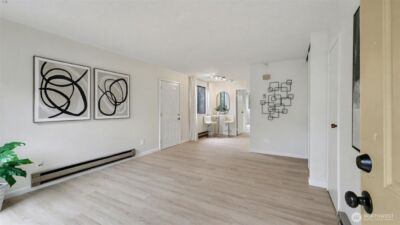 421 Wells Avenue S, Renton, WA 98057 - Photo 4