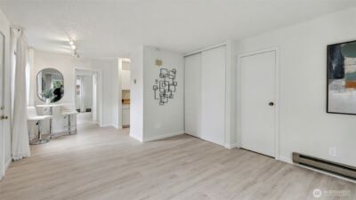 421 Wells Avenue S, Renton, WA 98057 - Photo 9