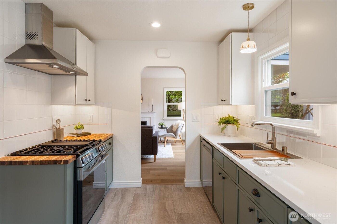 8532 31st Avenue NW, Seattle, WA 98117